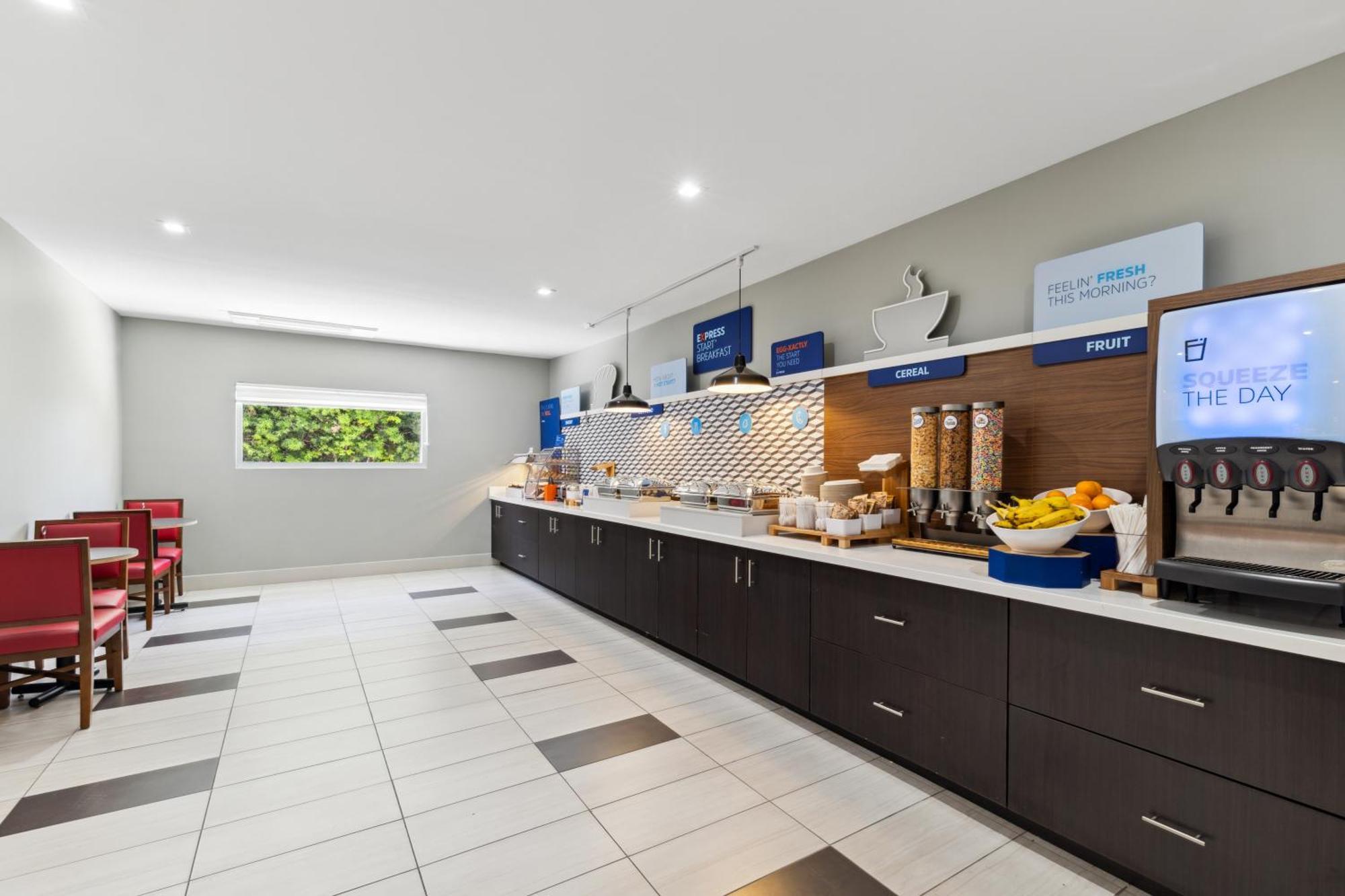 Holiday Inn Express & Suites Mountain View Silicon Valley By Ihg Dış mekan fotoğraf