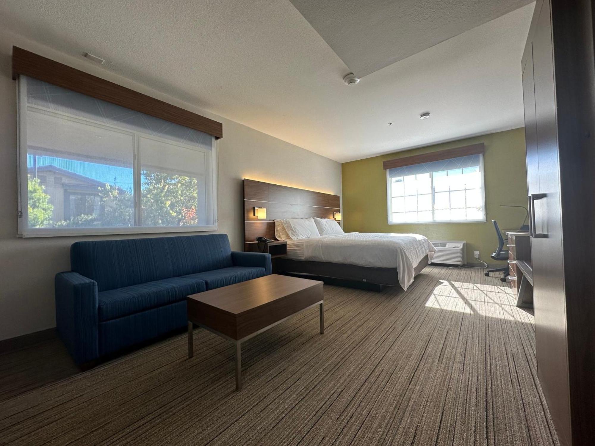 Holiday Inn Express & Suites Mountain View Silicon Valley By Ihg Dış mekan fotoğraf